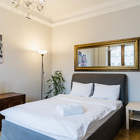 Apartament 4You Zurawia Warszawa Eksteriør billede