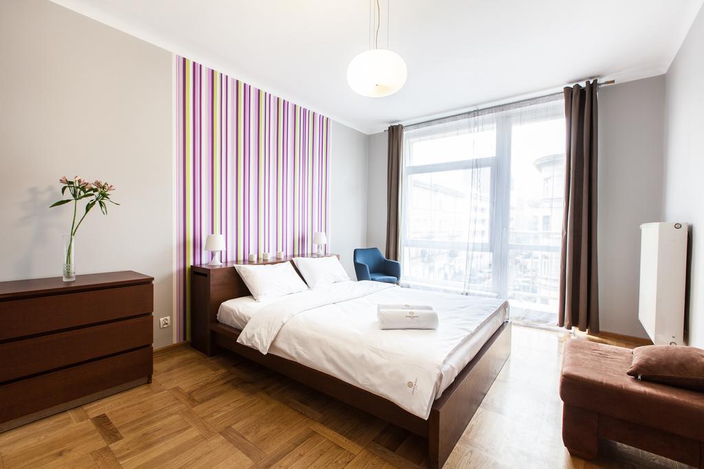 Apartament 4You Zurawia Warszawa Eksteriør billede