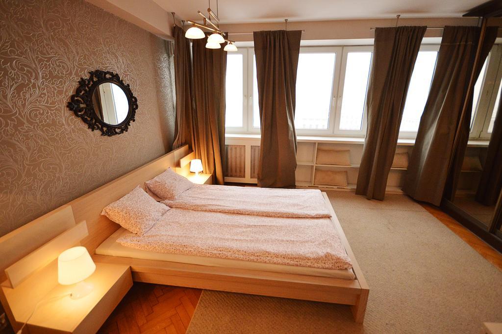 Apartament 4You Zurawia Warszawa Eksteriør billede