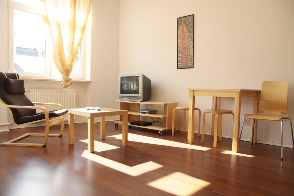 Apartament 4You Zurawia Warszawa Eksteriør billede